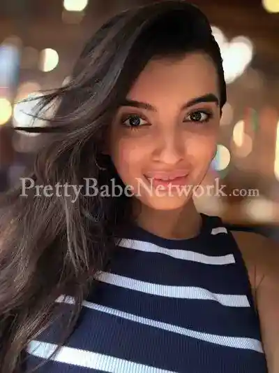 Tanuja—Lovely Air Hostess Escort with 24/7 Non-Stop Services in Noida