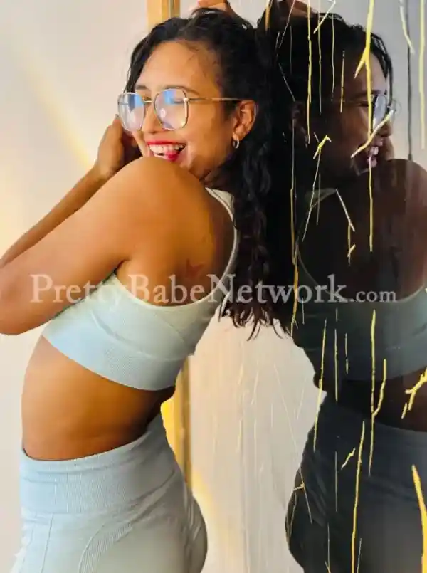 College Girl Dakshya—Young Noida Escort for Infinite Pleasure