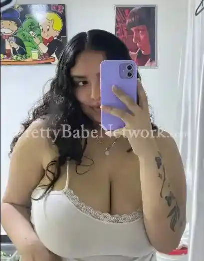 College Girl Sonam—Busty Escort for Kinky Sex Services in Noida Sector 19