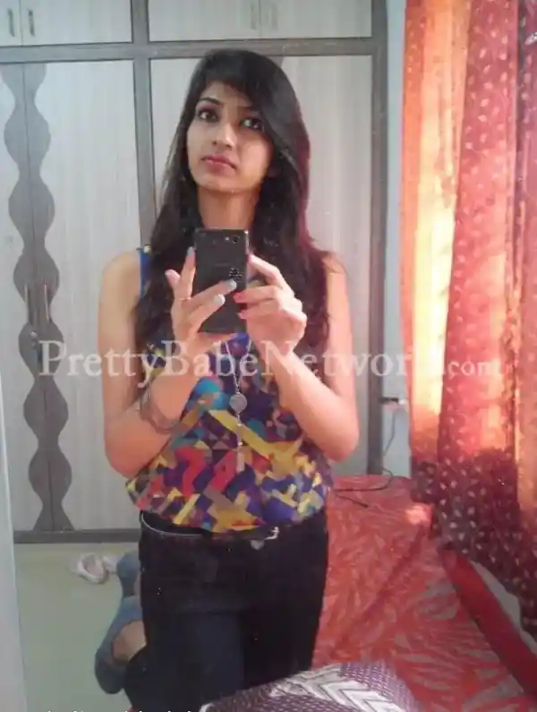 Young Noida Commerce Student Srishti Tyagi—College Escort for Intimate GFE