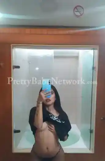 NRI OnlyFans Girl Kashish—Premium Celebrity Escort in Noida for Roleplay Sex