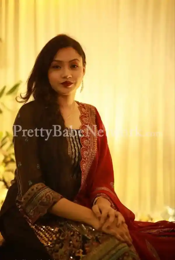 Cute and Naughty Sunaina—One of the Verified High-Profile Escorts in Noida