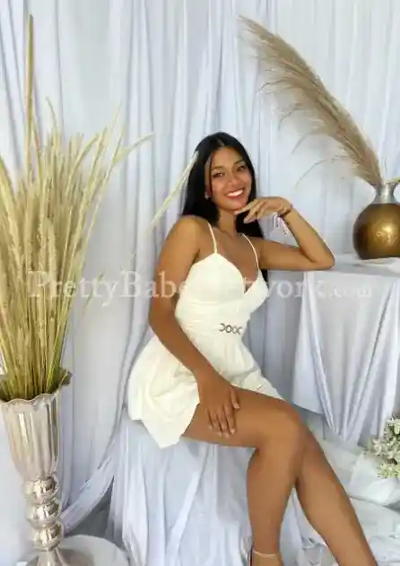 Independent Escort Vaibhavi—High-Profile Call Girls in Greater Noida for Never-Ending Pleasure