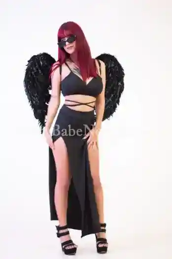 Celeste—Redhead Model Escort in Noida for Luxurious Fun