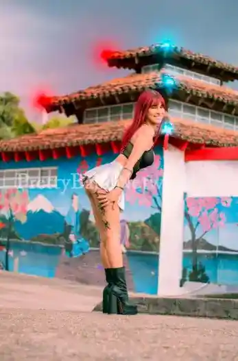 Celeste—Redhead Model Escort in Noida for Luxurious Fun