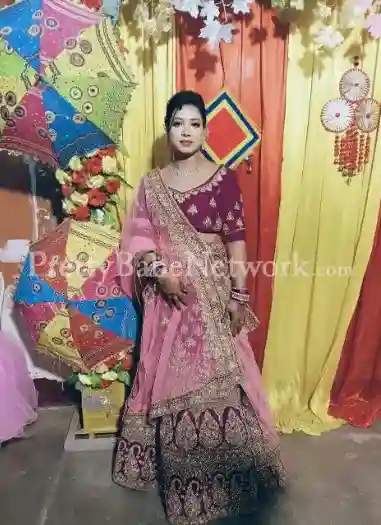 Beautiful and Young Bhabhi Manyata—Housewife escort in Noida Sector 137