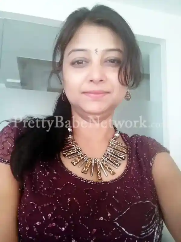 Rupa—Mature Housewife Escort in Arun Vihar, Noida, to Get Adult Enjoyment