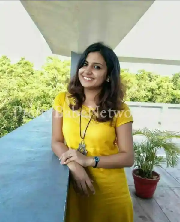 Shanti Bhabhi—An Educated Housewife Escort for Sex Meetings in Noida Sector 56