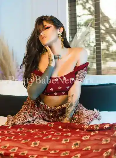 Sunita Bhabhi—Young, Newly Married Housewife Escort in Noida For Incall Outcall